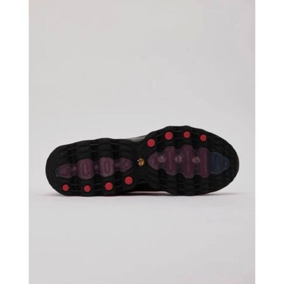 Nike Air Max Dn8 Black Red Men\'s Size 11.5 FQ7860-008 New Authentic